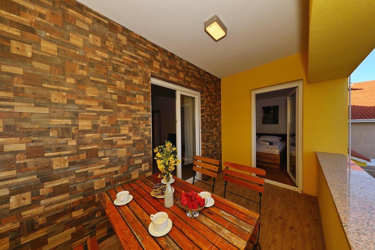 Apartments Oliva Vrsi Exterior photo